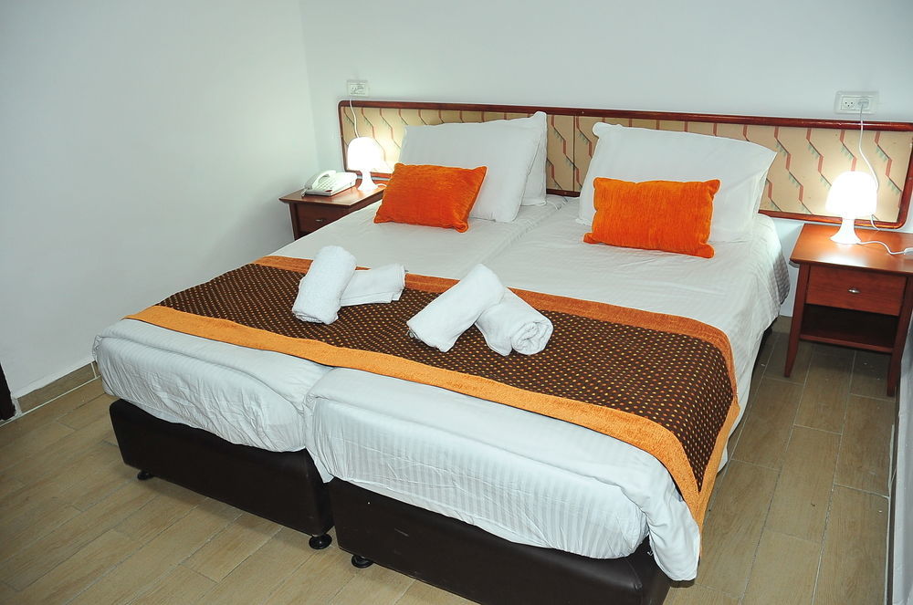 Glatt Eden Hotel Тверия Экстерьер фото